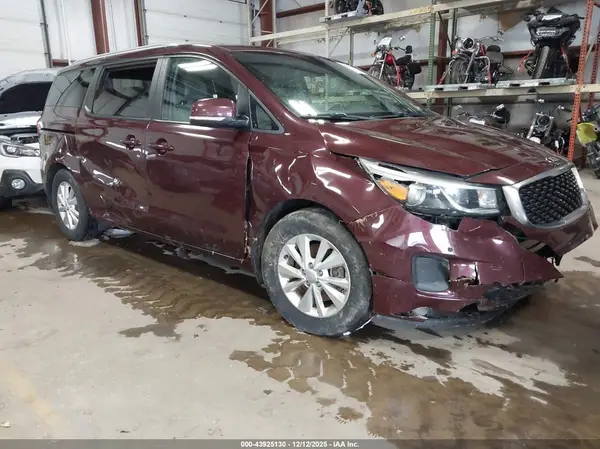 KNDMB5C12H6319096 2017 KIA SEDONA - Image 1
