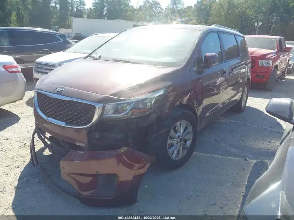 KNDMB5C12H6320720 2017 KIA SEDONA - Image 2