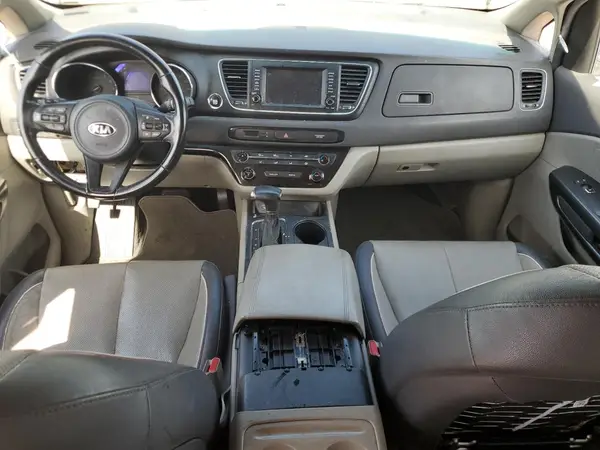 KNDMB5C12H6325917 2017 KIA SEDONA - Image 8