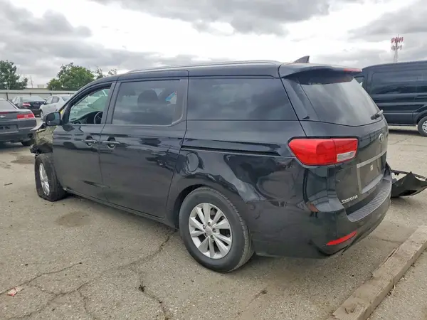 KNDMB5C12H6326095 2017 KIA SEDONA - Image 2