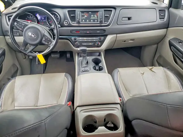 KNDMB5C12H6326095 2017 KIA SEDONA - Image 8