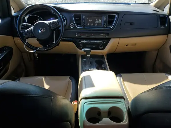 KNDMB5C12H6329305 2017 KIA SEDONA - Image 8