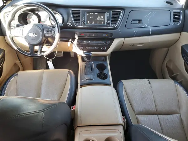 KNDMB5C12H6334794 2017 KIA SEDONA - Image 8