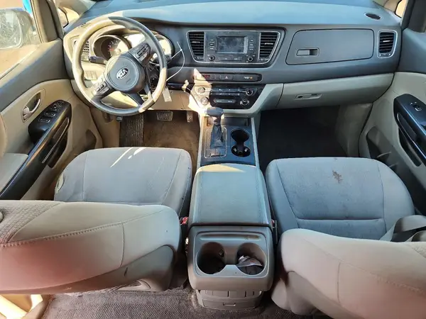 KNDMB5C12J6373567 2018 KIA SEDONA - Image 8