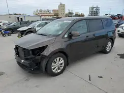 KNDMB5C12J6376386 2018 KIA SEDONA