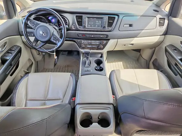 KNDMB5C12J6378834 2018 KIA SEDONA - Image 8