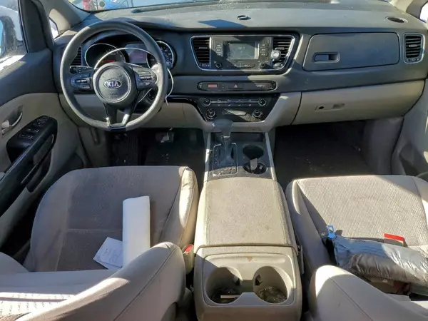 KNDMB5C12J6380888 2018 KIA SEDONA - Image 8