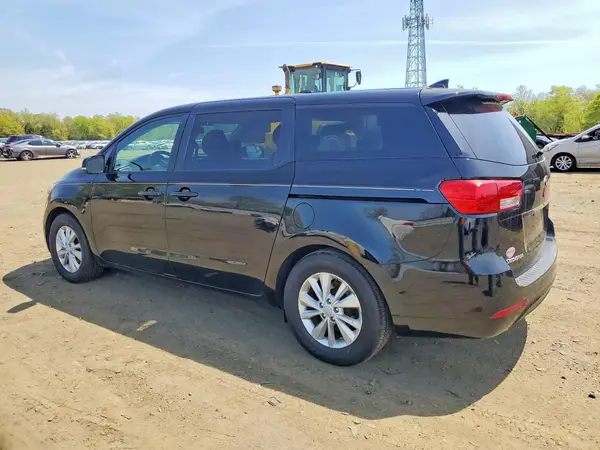 KNDMB5C12J6395763 2018 KIA SEDONA - Image 2