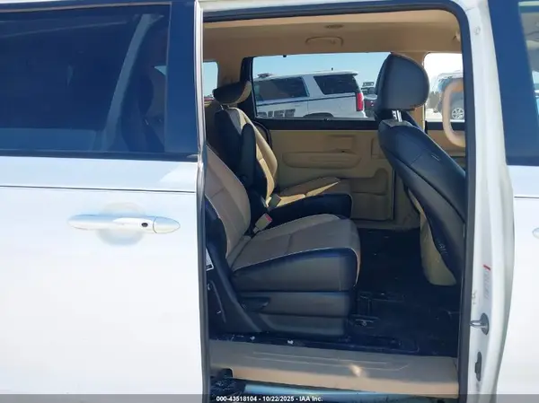 KNDMB5C12K6494178 2019 KIA SEDONA - Image 8