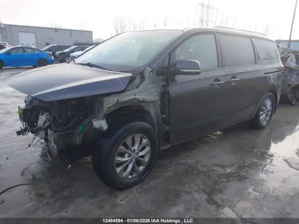 KNDMB5C12K6495069 2019 KIA SEDONA - Image 2