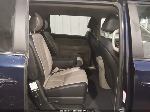 KNDMB5C12K6503137 2019 KIA SEDONA - Image 8
