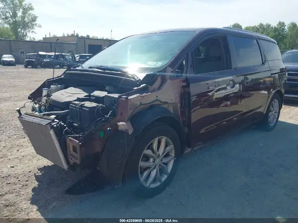 KNDMB5C12K6505504 2019 KIA SEDONA - Image 2
