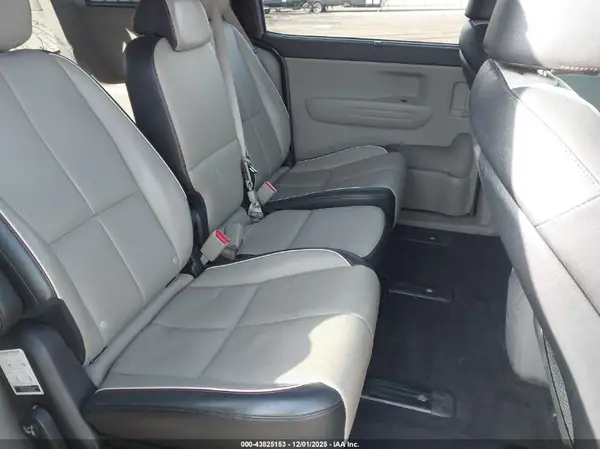 KNDMB5C12K6506149 2019 KIA SEDONA - Image 8