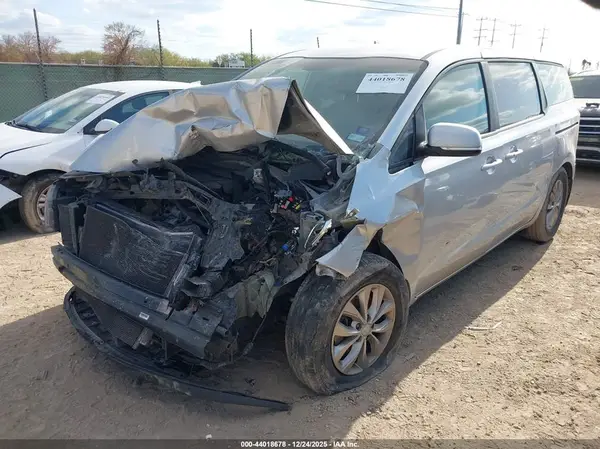 KNDMB5C12K6508709 2019 KIA SEDONA - Image 2