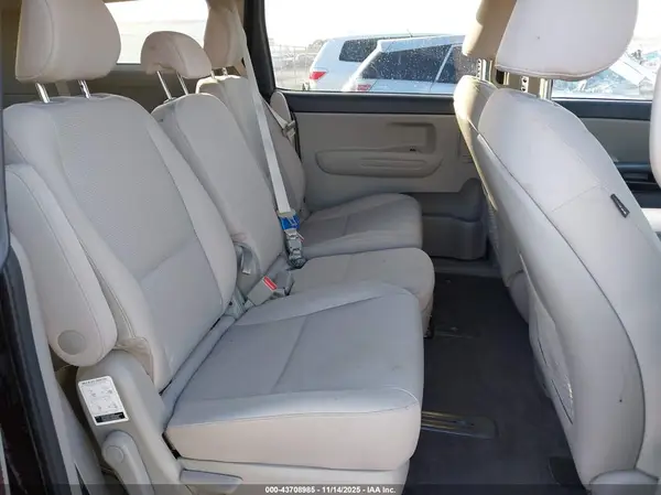 KNDMB5C12K6512632 2019 KIA SEDONA - Image 8