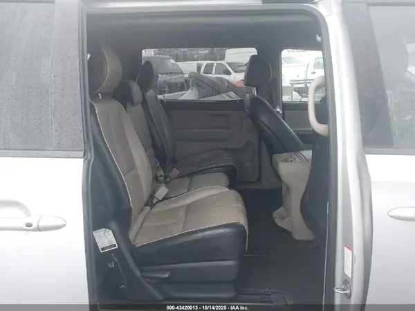 KNDMB5C12K6515935 2019 KIA SEDONA - Image 8
