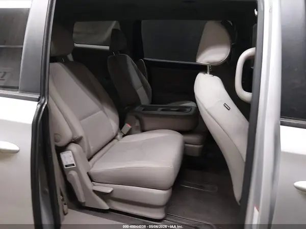 KNDMB5C12K6535196 2019 KIA SEDONA - Image 8