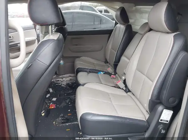 KNDMB5C12K6537496 2019 KIA SEDONA - Image 8