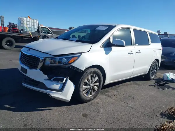 KNDMB5C12K6569509 2019 KIA SEDONA - Image 2