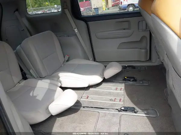 KNDMB5C12L6596601 2020 KIA SEDONA - Image 8
