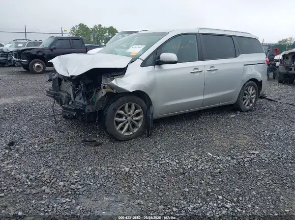 KNDMB5C12L6635221 2020 KIA SEDONA - Image 2