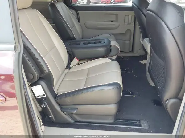 KNDMB5C12L6642296 2020 KIA SEDONA - Image 8