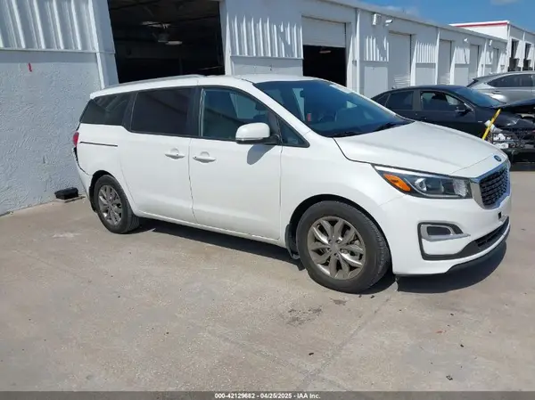 KNDMB5C12M6661917 2021 KIA SEDONA - Image 1