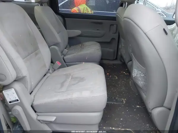 KNDMB5C12M6662968 2021 KIA SEDONA - Image 8