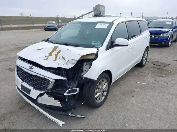 KNDMB5C12M6671539 2021 KIA SEDONA - Image 2