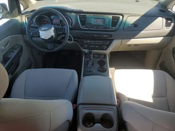 KNDMB5C13G6081774 2016 KIA SEDONA - Image 8