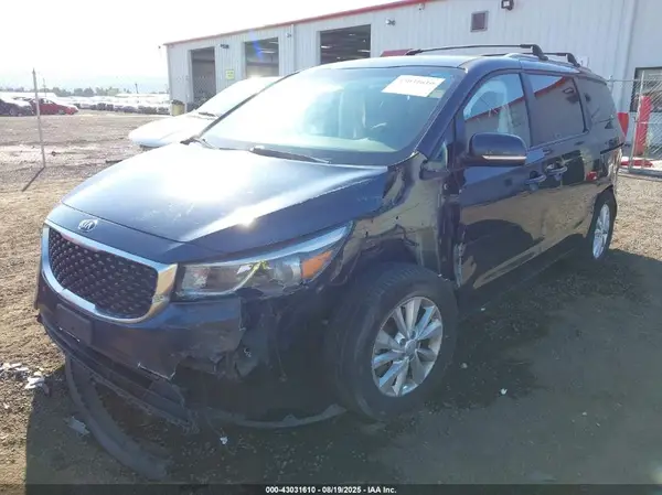 KNDMB5C13G6082519 2016 KIA SEDONA - Image 2