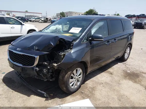 KNDMB5C13G6086635 2016 KIA SEDONA - Image 2