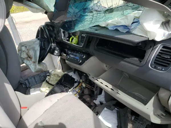 KNDMB5C13G6087963 2016 KIA SEDONA - Image 8