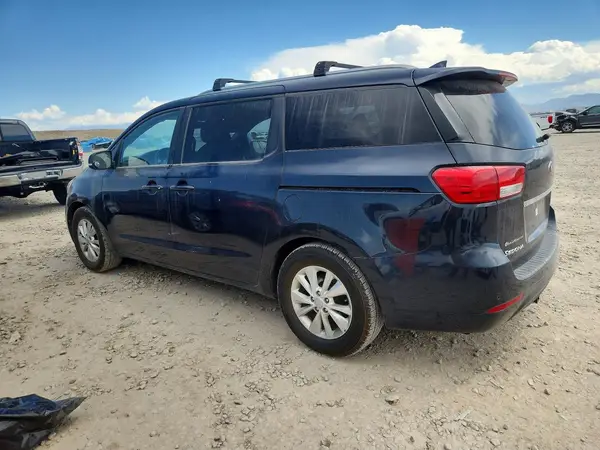 KNDMB5C13G6090085 2016 KIA SEDONA - Image 2