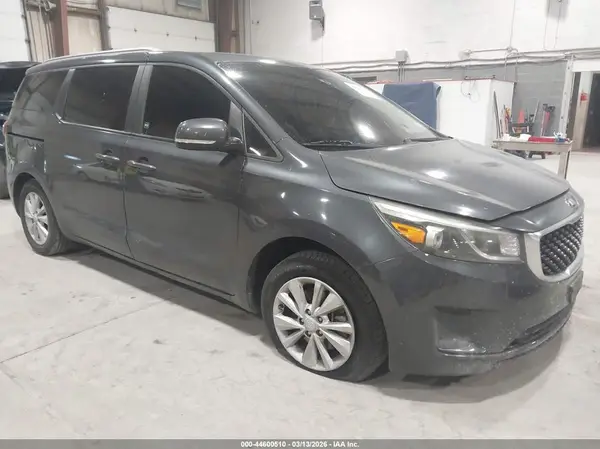 KNDMB5C13G6090524 2016 KIA SEDONA