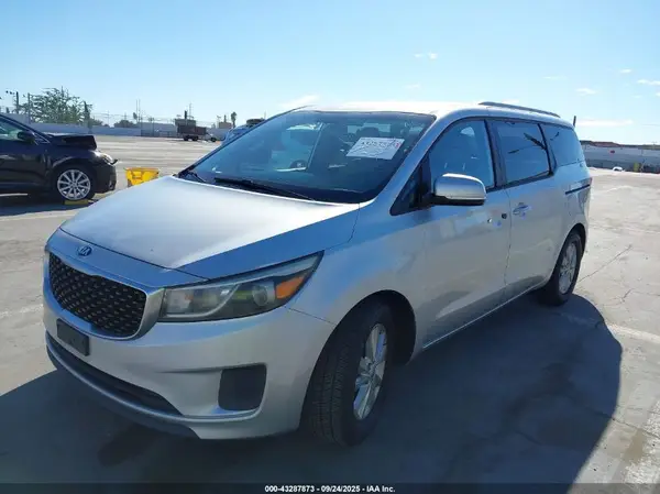 KNDMB5C13G6092967 2016 KIA SEDONA - Image 2
