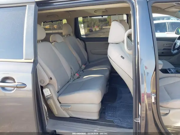 KNDMB5C13G6097778 2016 KIA SEDONA - Image 8