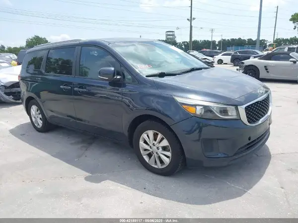 KNDMB5C13G6102882 2016 KIA SEDONA - Image 1