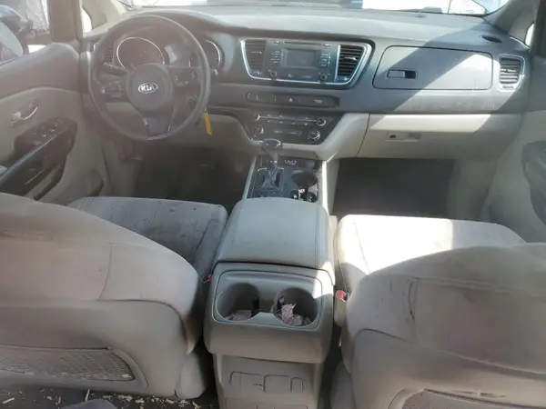 KNDMB5C13G6105667 2016 KIA SEDONA - Image 8