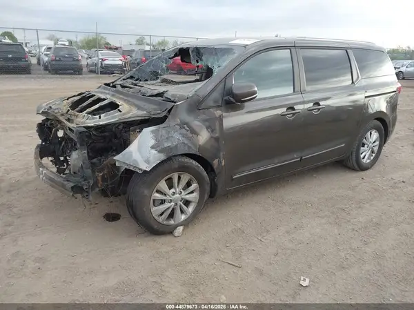 KNDMB5C13G6112358 2016 KIA SEDONA - Image 2