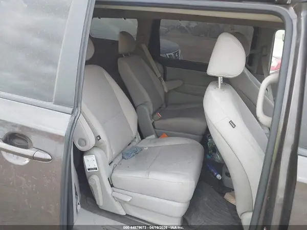 KNDMB5C13G6112358 2016 KIA SEDONA - Image 8