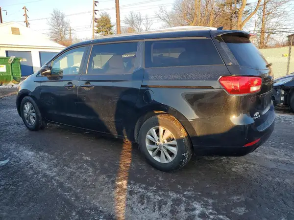KNDMB5C13G6113445 2016 KIA SEDONA - Image 2