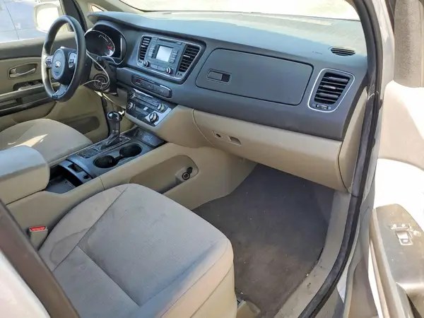 KNDMB5C13G6116216 2016 KIA SEDONA - Image 8