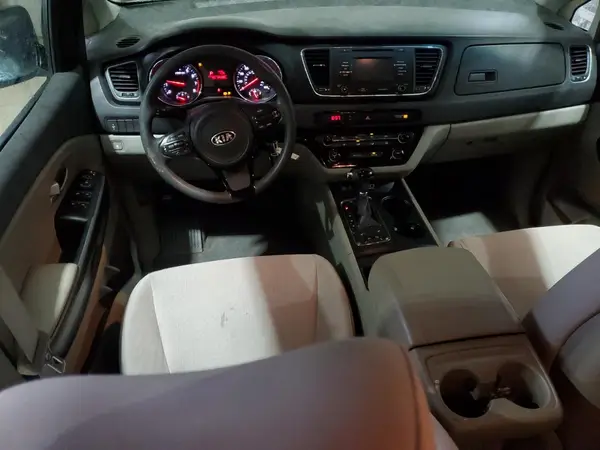 KNDMB5C13G6118919 2016 KIA SEDONA - Image 8