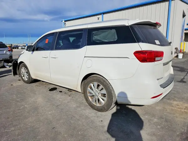 KNDMB5C13G6126941 2016 KIA SEDONA - Image 2