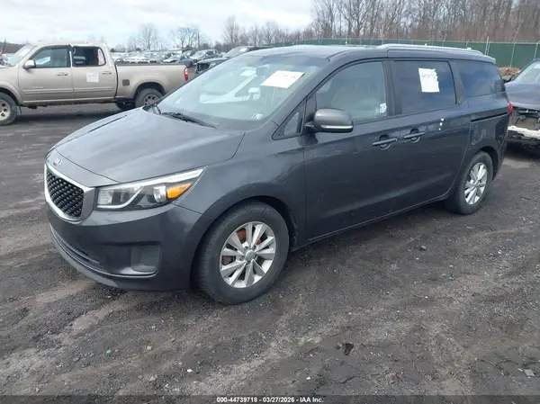 KNDMB5C13G6127703 2016 KIA SEDONA - Image 2