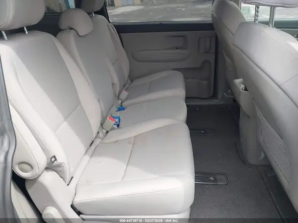 KNDMB5C13G6127703 2016 KIA SEDONA - Image 8