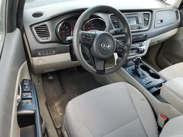 KNDMB5C13G6128513 2016 KIA SEDONA - Image 8