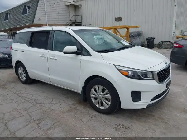 KNDMB5C13G6134473 2016 KIA SEDONA - Image 1