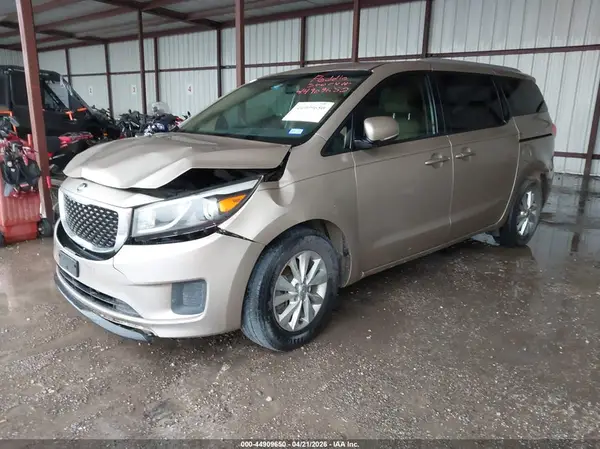 KNDMB5C13G6134621 2016 KIA SEDONA - Image 2